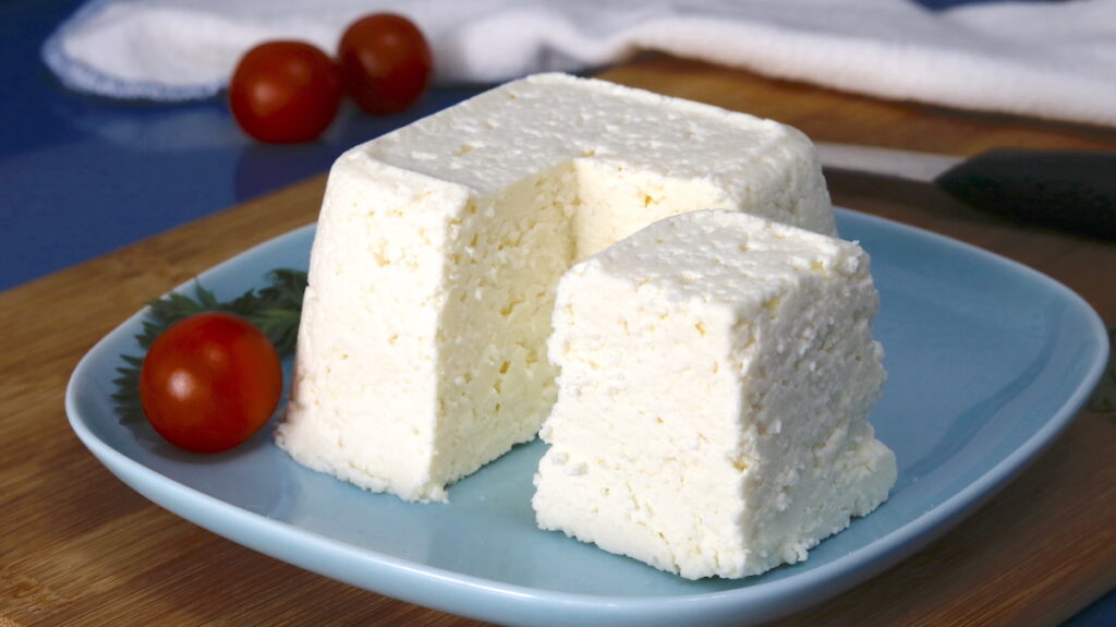 Cómo Hacer Queso Casero Paso a Paso: La Guía Fácil para Preparar un Queso Natural y Delicioso en Casa