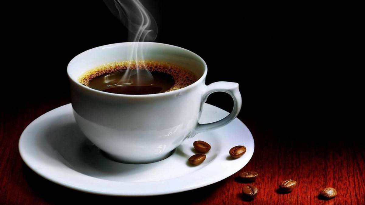 Los Beneficios de Tomar Café en las Noches