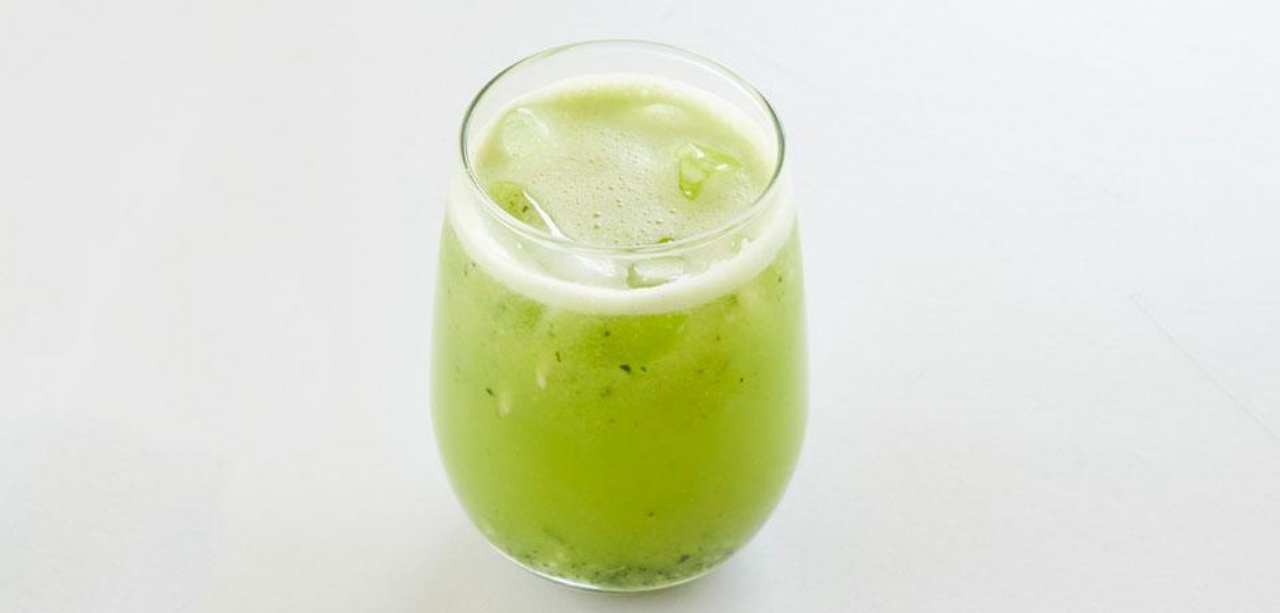 Agua de Pepino y Limón