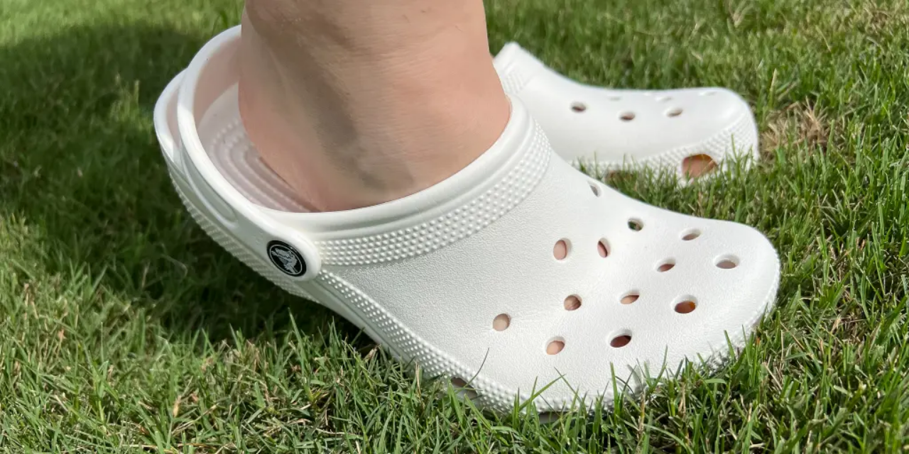 Por qué deberías evitar el uso de Crocs