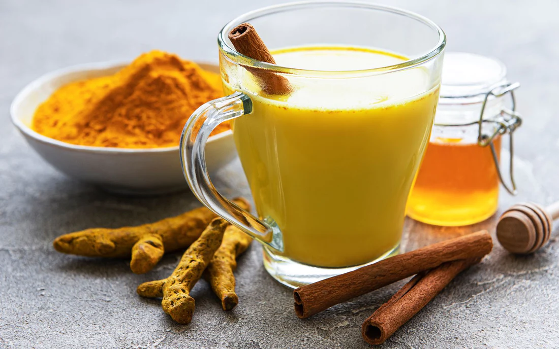 Leche Dorada de Cúrcuma: Un Elixir Dorado para la Salud Integral