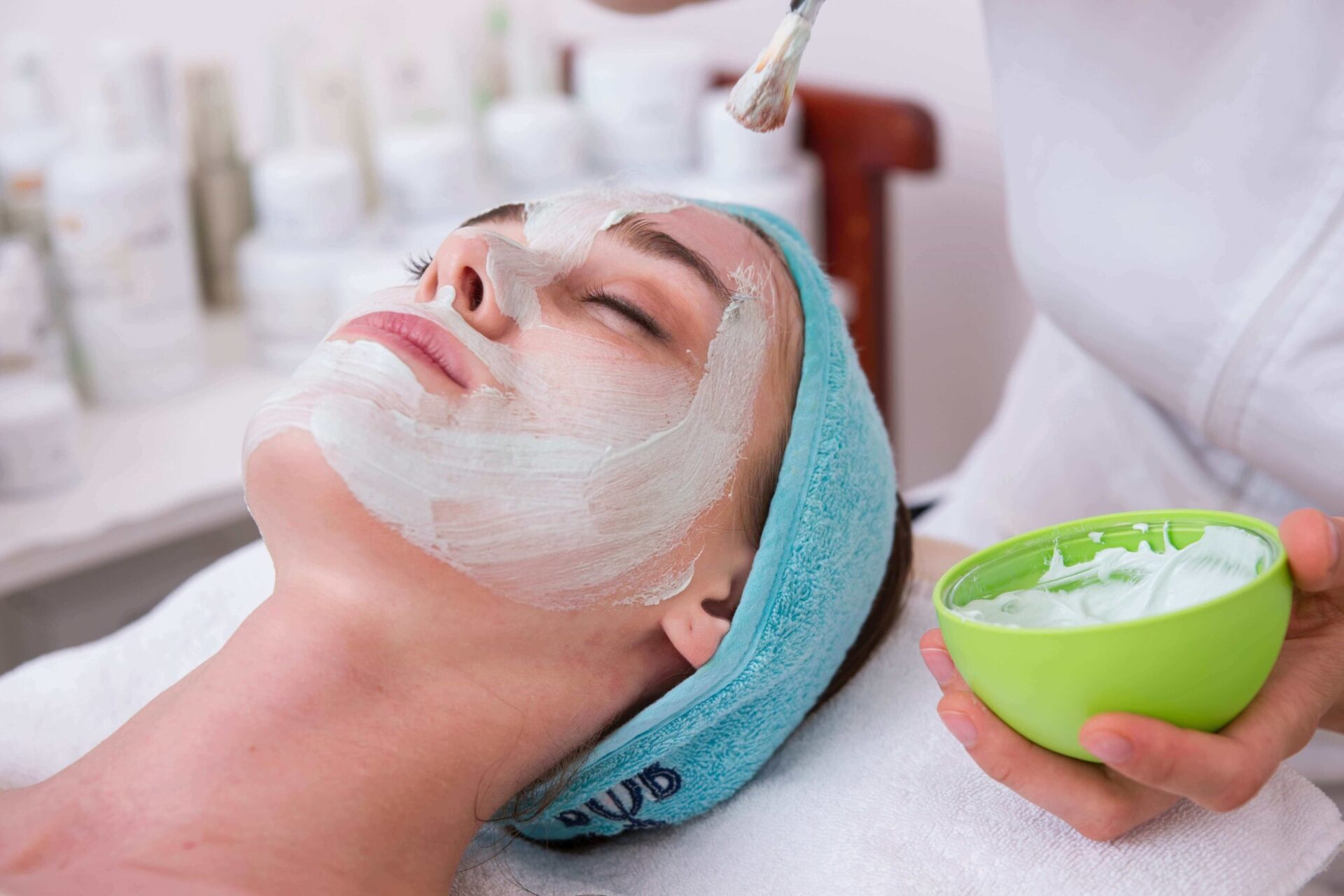"Rutina de Cuidado Facial: Receta Detallada para una Piel Impecable en 10 Días"