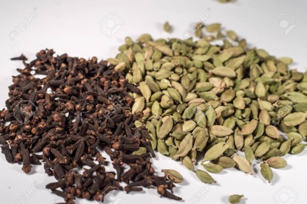 🌿 Clavos de olor y cardamomo: el té natural que purifica, desinflama y activa tu cuerpo