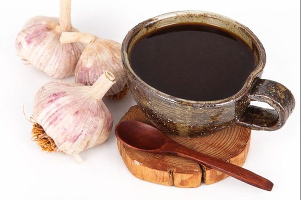 Café con ajo en ayunas: el hábito tradicional que fortalecía el cuerpo desde temprano